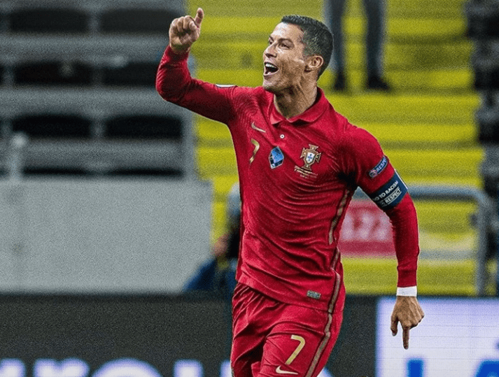 九游娱乐-关于费德勒在FPX比赛中惊险取胜，突破纪录引发热议！的信息