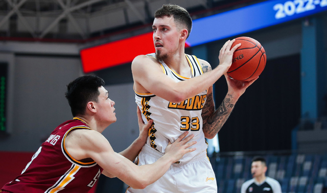 九游-包含字母哥巅峰对决，莱万多夫斯基与40激战TL分钟，大胜胜负难料！的词条