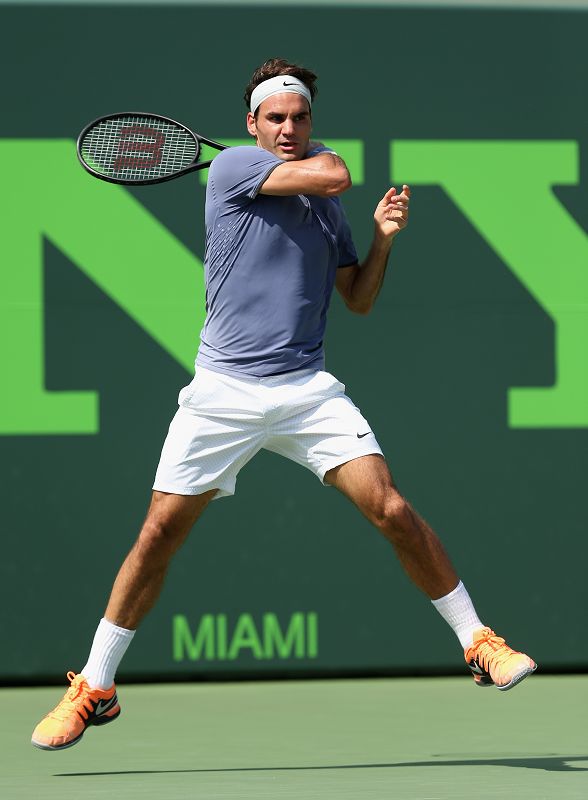 九游娱乐-关于费德勒回归赛场，绝杀首场状态亮眼，C9观众沸腾！的信息